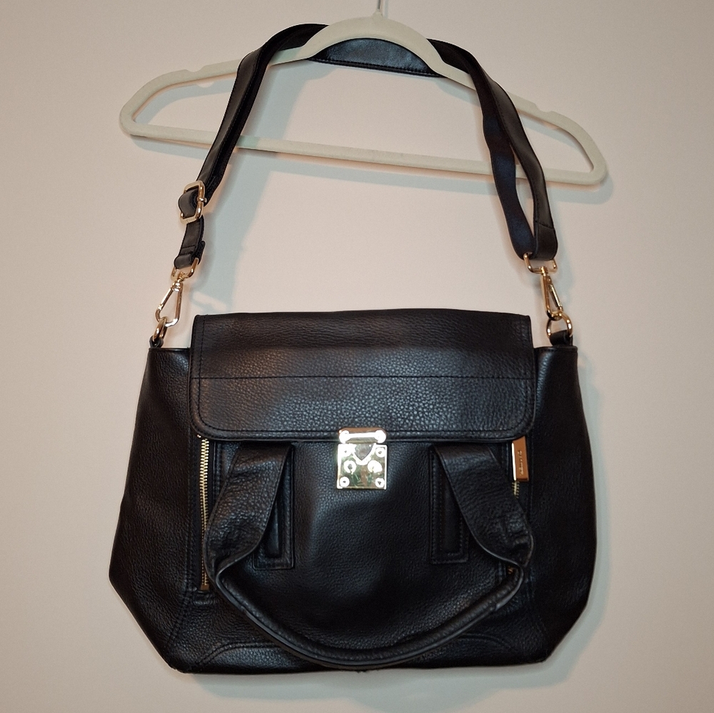 Danier Leather Purse Cross Body & Hand Bag